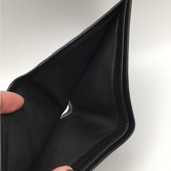 Authentic Gucci Bifold Wallet - Picture 8 of 13